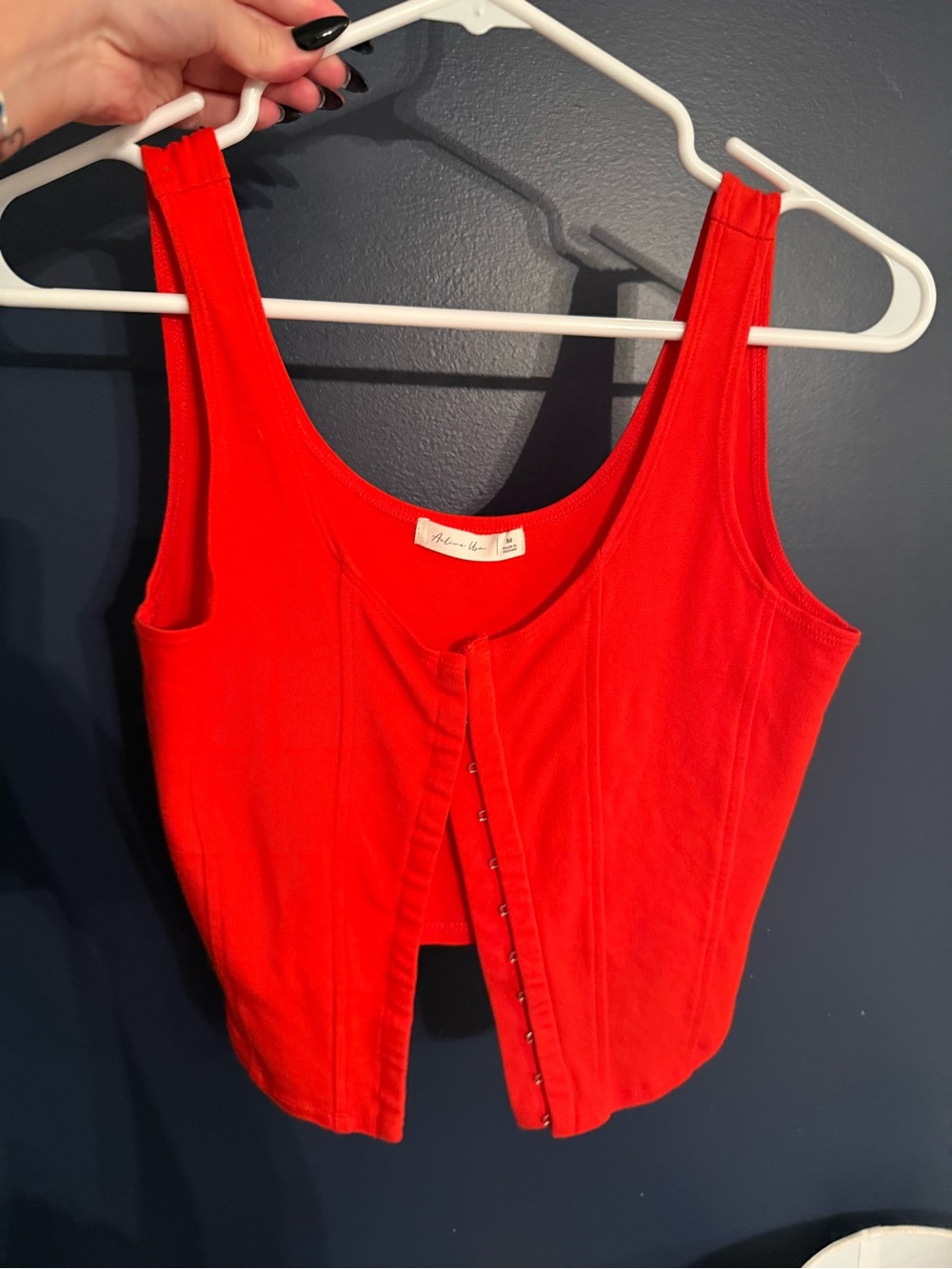 Women’s Red Hook-and-Eye Tank Top